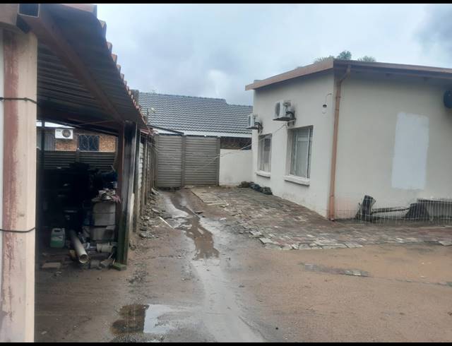 4 BEDROOM HOUSE FOR SALE IN BO-DORP
